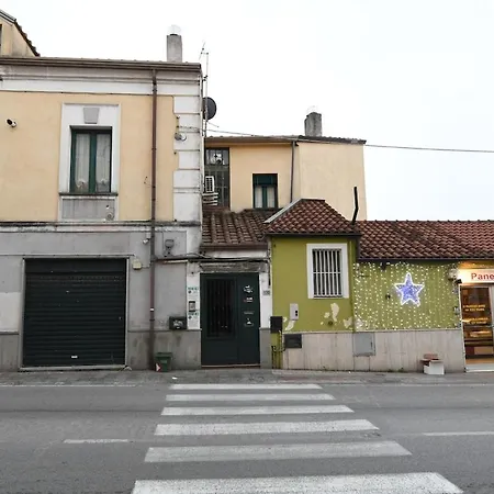 Casa Da Passaro Self Check - In , Vicino Ospedale E Stadio Lägenhet Salerno