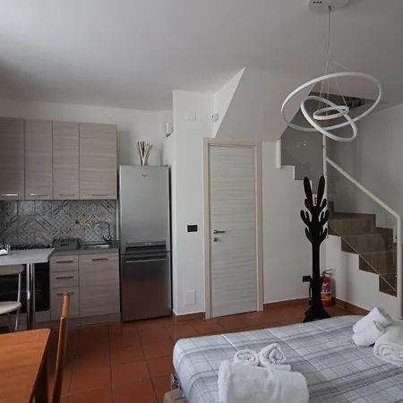 Apartament Casa Da Passaro Self Check - In , Vicino Ospedale E Stadio Salerno